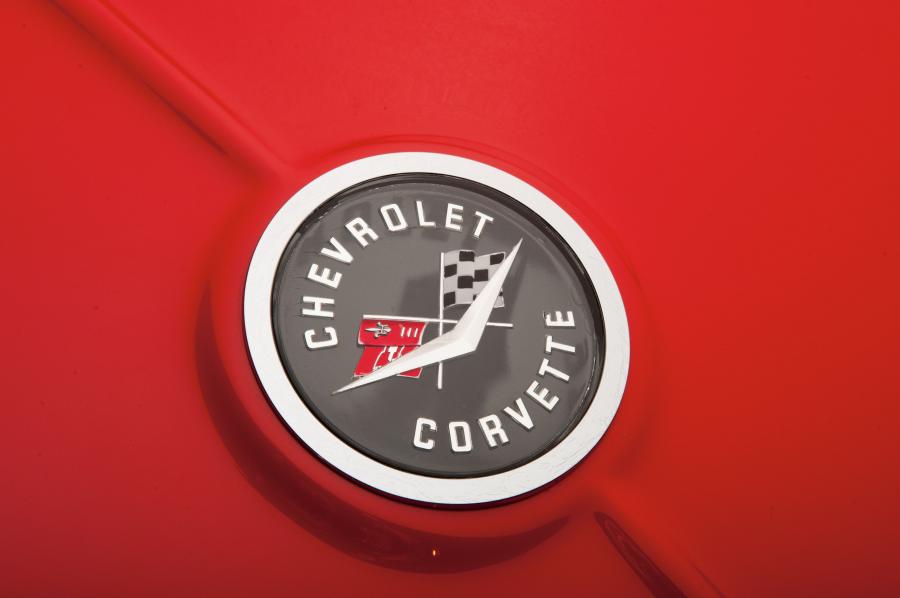  Chevrolet Corvette Convertible 1962 года  (фото 12 из 55)